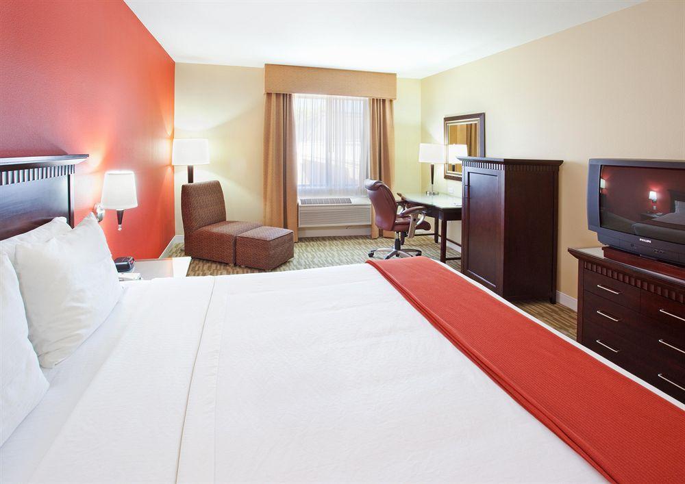 Holiday Inn Express Redwood City Central By Ihg Oda fotoğraf