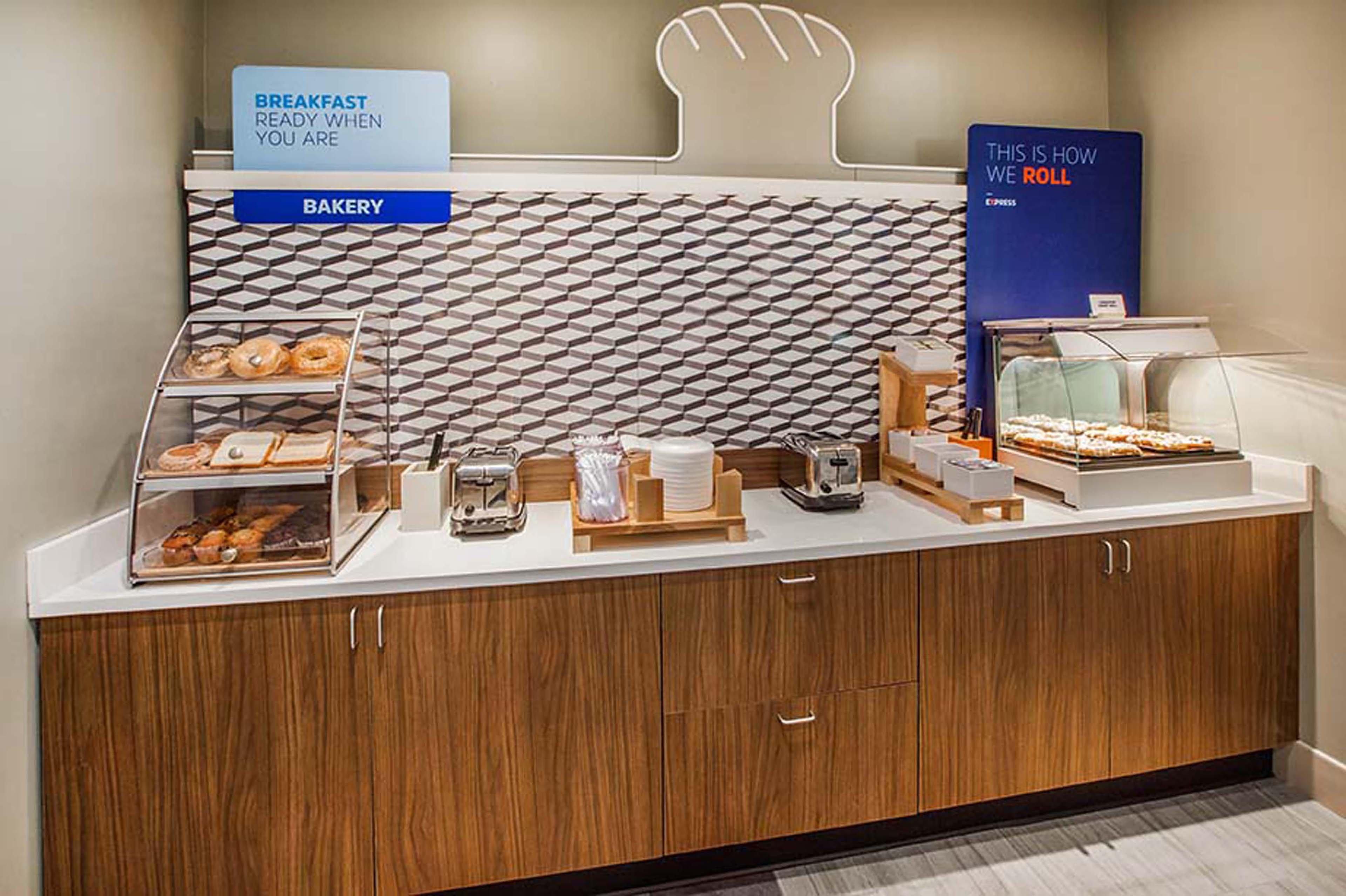 Holiday Inn Express Redwood City Central By Ihg Dış mekan fotoğraf