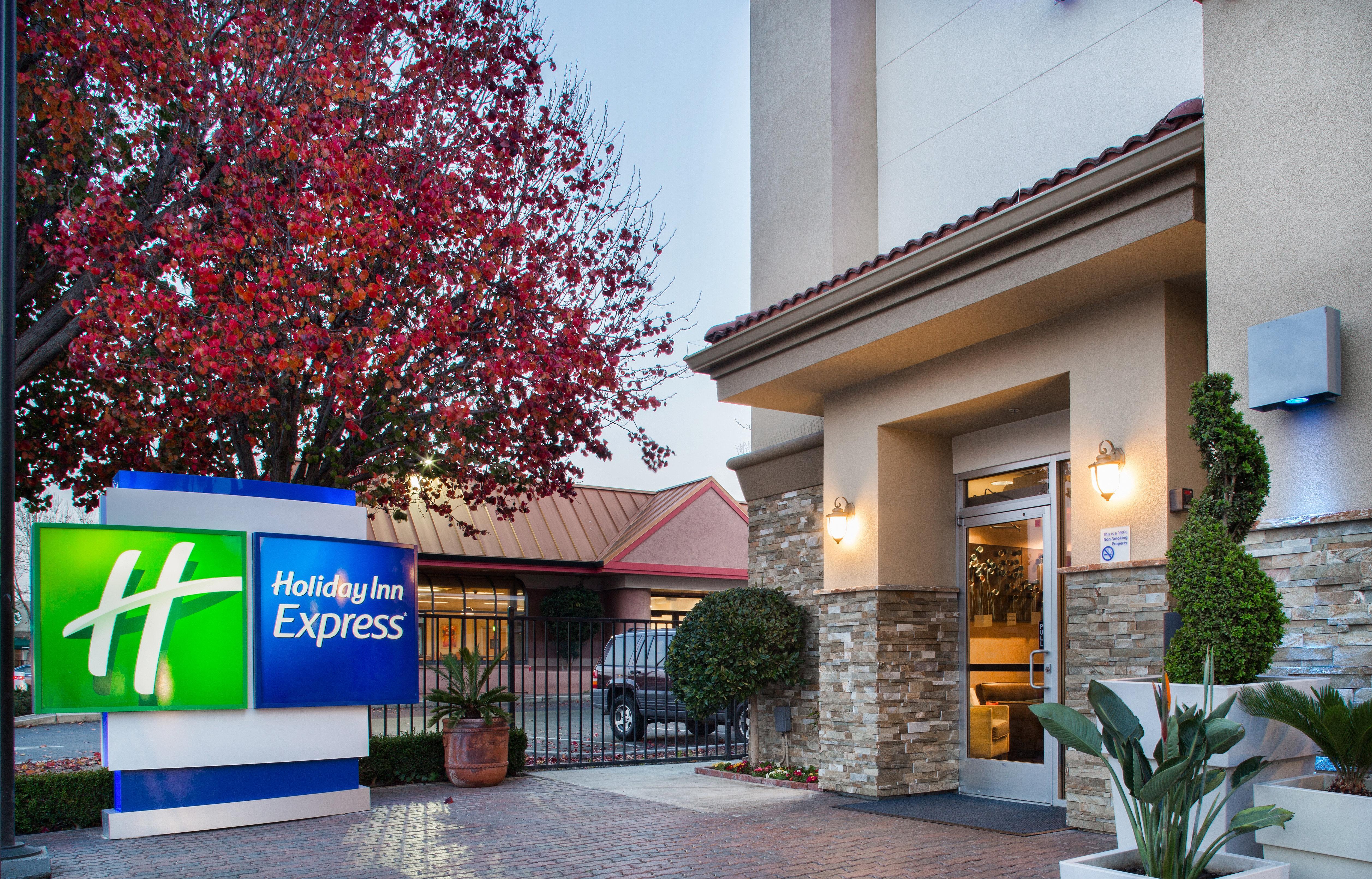 Holiday Inn Express Redwood City Central By Ihg Dış mekan fotoğraf